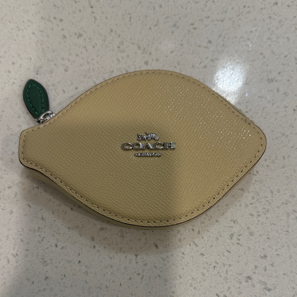 Coach lemon 🍋 -Shaped Coin Pouch